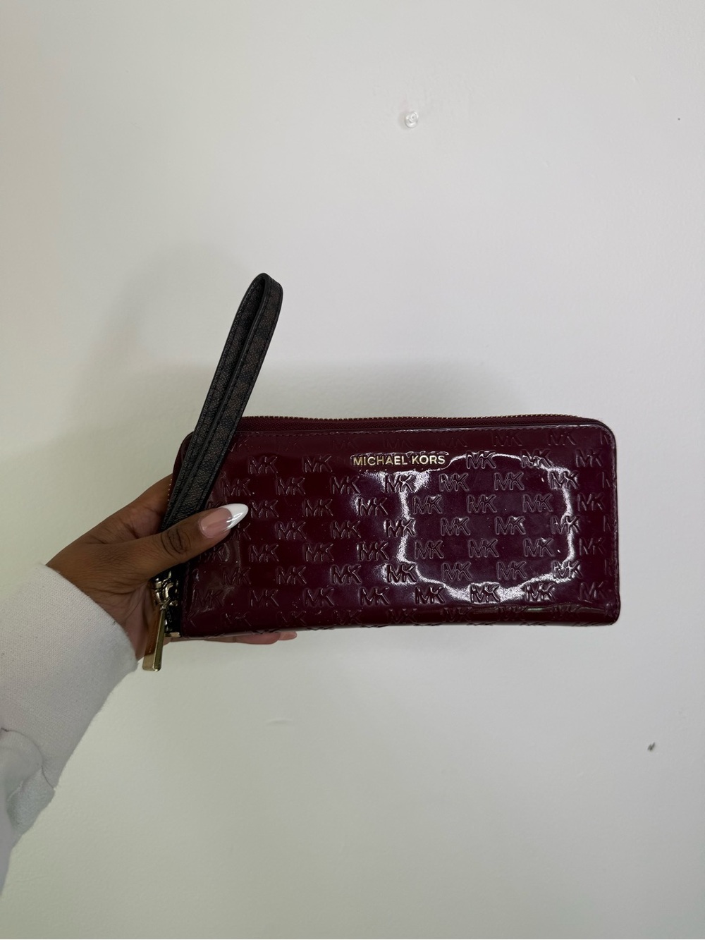 Michael Kors Patent Leather Wristlet in Burgundy Wine